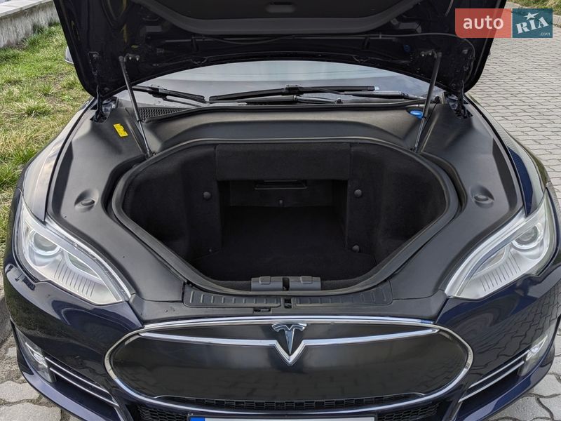 Лифтбек Tesla Model S 2013 в Львове фото 8 Лифтбек Tesla Model S 2013 в Львове