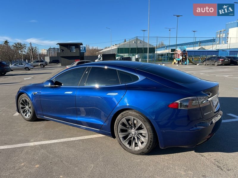 Ліфтбек Tesla Model S 2017 в Києві фото 5 Ліфтбек Tesla Model S 2017 в Києві