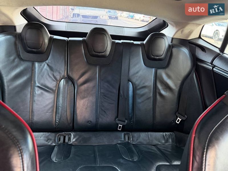 Лифтбек Tesla Model S 2013 в Киеве