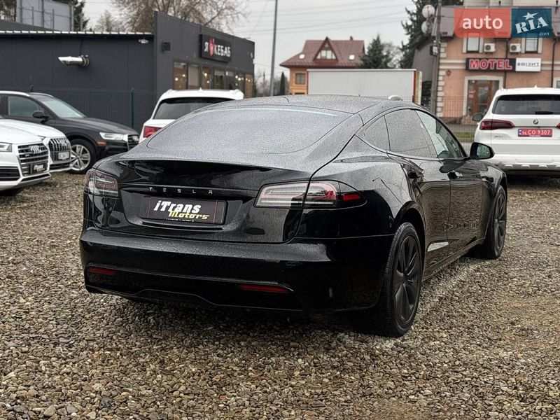 Лифтбек Tesla Model S 2023 в Стрые