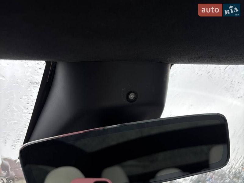 Лифтбек Tesla Model S 2023 в Стрые