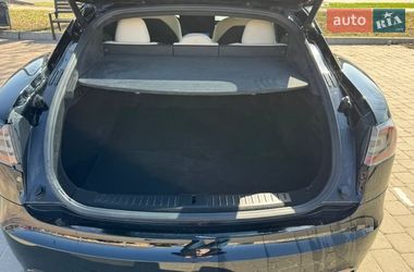 Ліфтбек Tesla Model S 2021 в Полтаві
