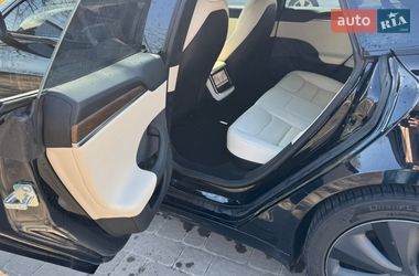 Лифтбек Tesla Model S 2021 в Полтаве