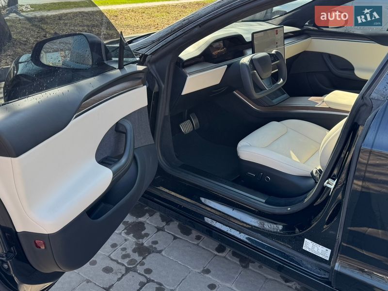 Лифтбек Tesla Model S 2021 в Полтаве