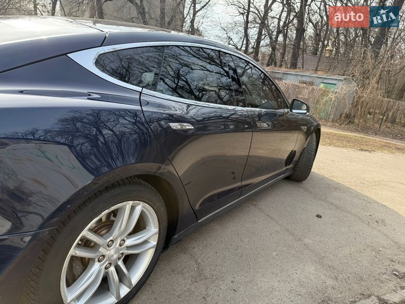 Ліфтбек Tesla Model S 2013 в Києві фото 7 Ліфтбек Tesla Model S 2013 в Києві