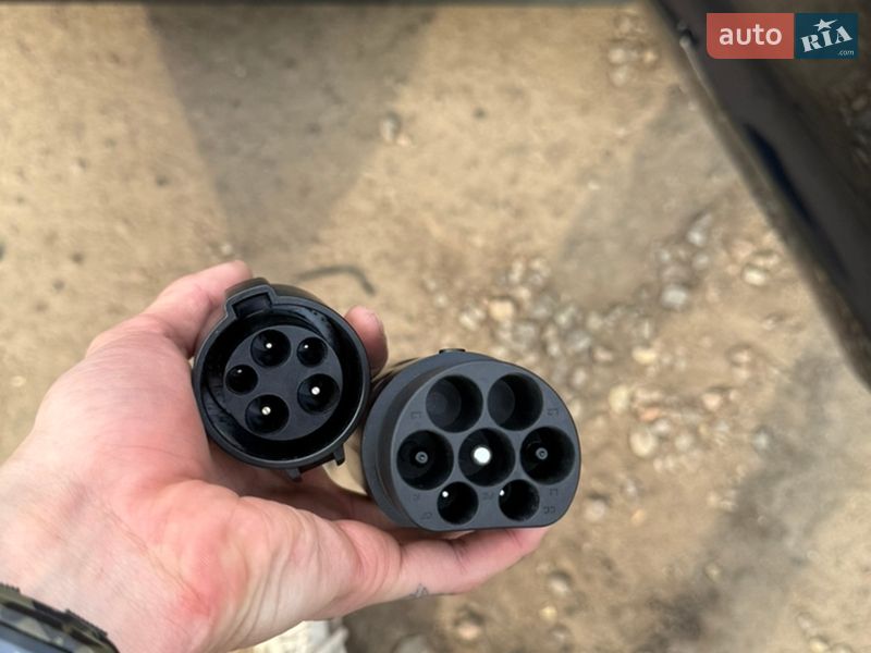 Ліфтбек Tesla Model S 2013 в Києві фото 20 Ліфтбек Tesla Model S 2013 в Києві