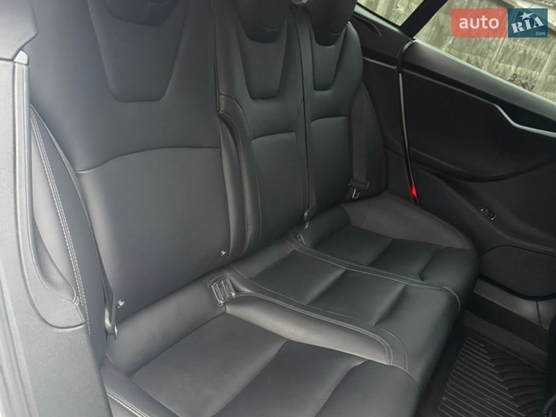 Ліфтбек Tesla Model S 2018 в Вінниці фото 16 Ліфтбек Tesla Model S 2018 в Вінниці