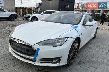 Лифтбек Tesla Model S 2013 в Львове