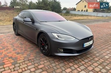Лифтбек Tesla Model S 2019 в Киеве