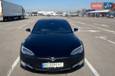 Ліфтбек Tesla Model S 2018 в Львові