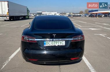 Ліфтбек Tesla Model S 2018 в Львові