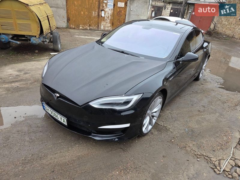 Ліфтбек Tesla Model S 2013 в Одесі фото 13 Ліфтбек Tesla Model S 2013 в Одесі
