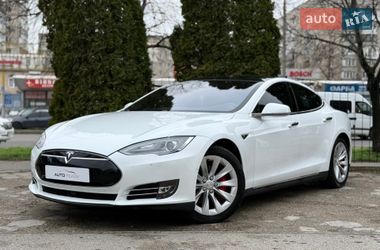 Лифтбек Tesla Model S 2015 в Одессе