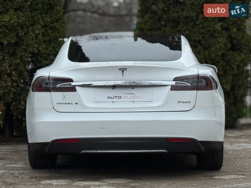 Лифтбек Tesla Model S 2015 в Одессе