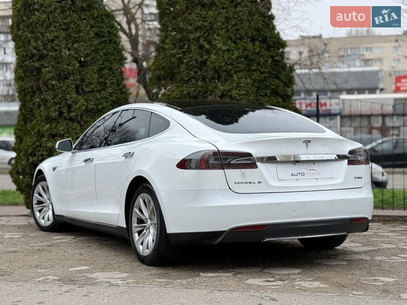 Лифтбек Tesla Model S 2015 в Одессе
