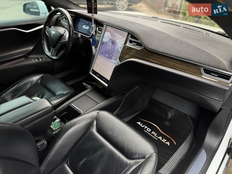 Лифтбек Tesla Model S 2015 в Одессе