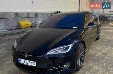 Лифтбек Tesla Model S 2020 в Львове