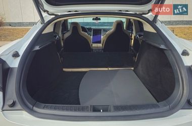 Лифтбек Tesla Model S 2017 в Украинке