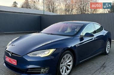 Лифтбек Tesla Model S 2018 в Ровно