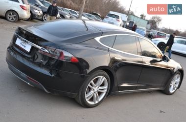 Ліфтбек Tesla Model S 2013 в Луцьку