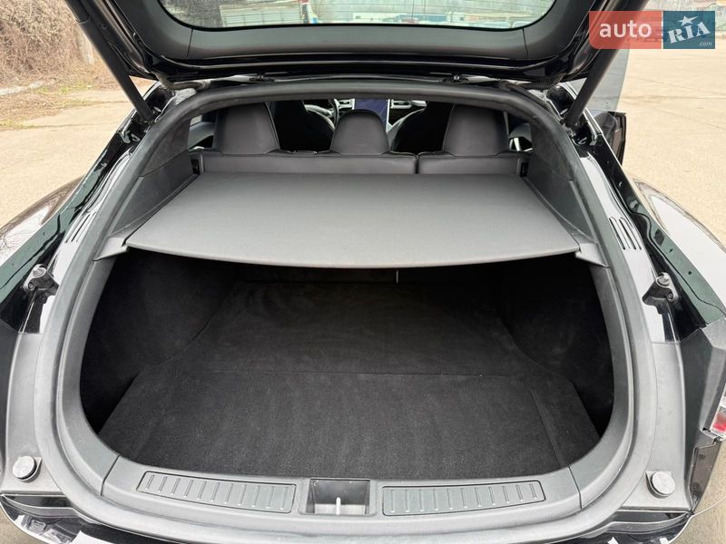 Лифтбек Tesla Model S 2017 в Запорожье фото 17 Лифтбек Tesla Model S 2017 в Запорожье