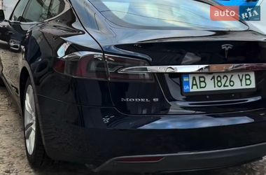 Ліфтбек Tesla Model S 2013 в Вінниці