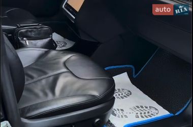 Ліфтбек Tesla Model S 2013 в Вінниці