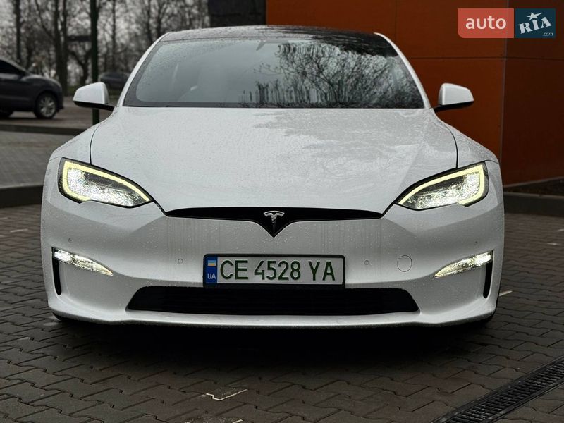 Лифтбек Tesla Model S 2022 в Черновцах