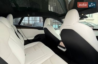 Лифтбек Tesla Model S 2022 в Черновцах