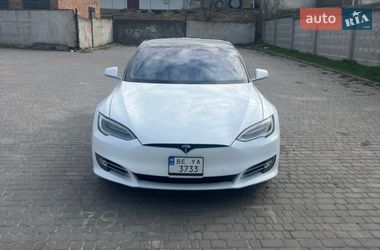 Ліфтбек Tesla Model S 2019 в Первомайську