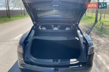 Ліфтбек Tesla Model S 2014 в Дніпрі