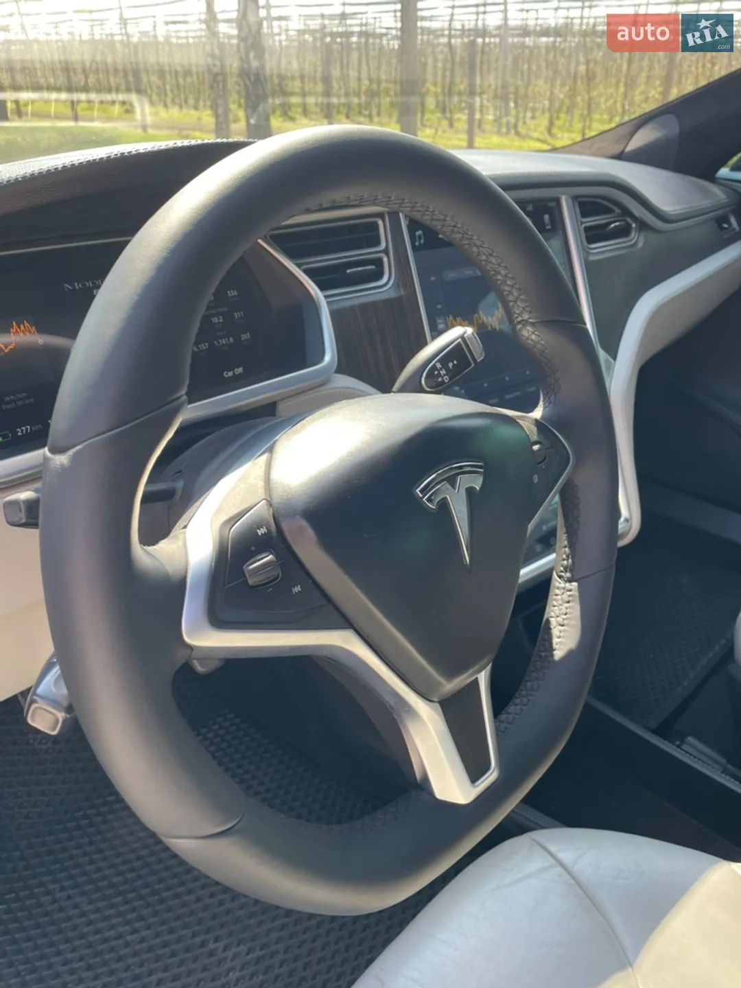 2014 Tesla Model S - мініатюра 17