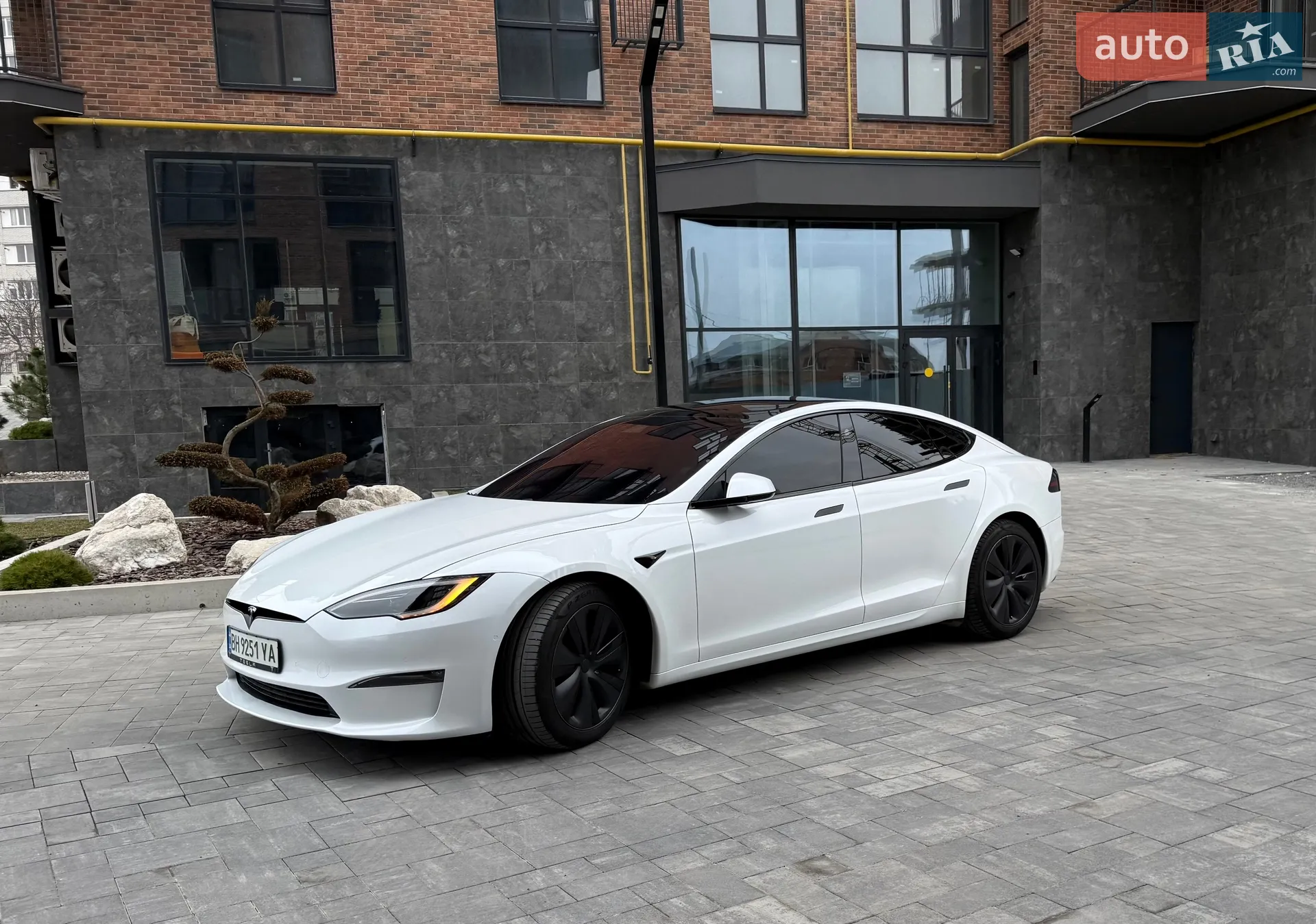 2022 Tesla Model S - мініатюра 24