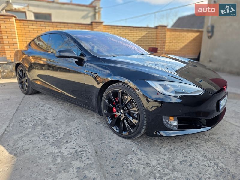 Ліфтбек Tesla Model S 2018 в Володимирі фото 2 Ліфтбек Tesla Model S 2018 в Володимирі