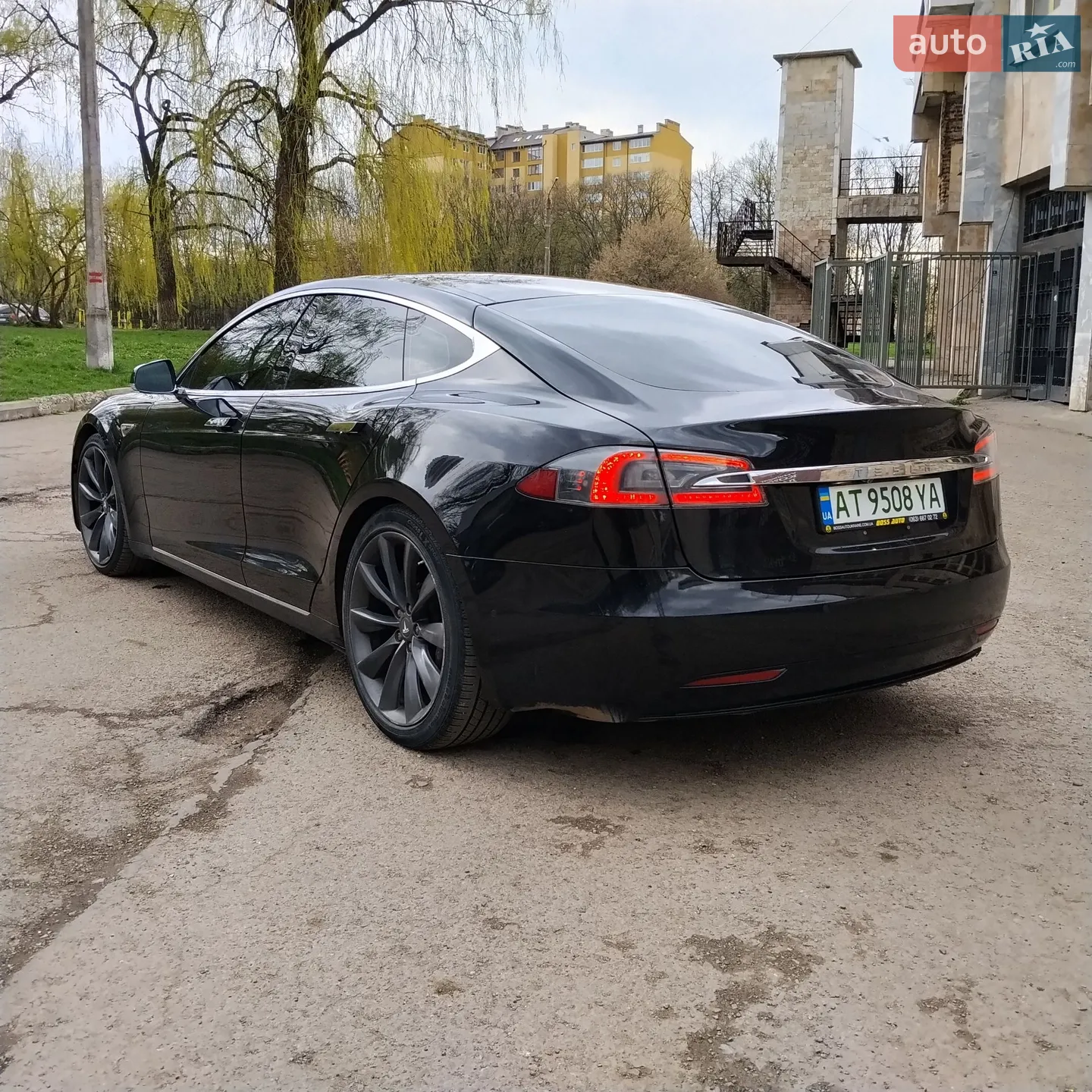 2016 Tesla Model S - мініатюра 23