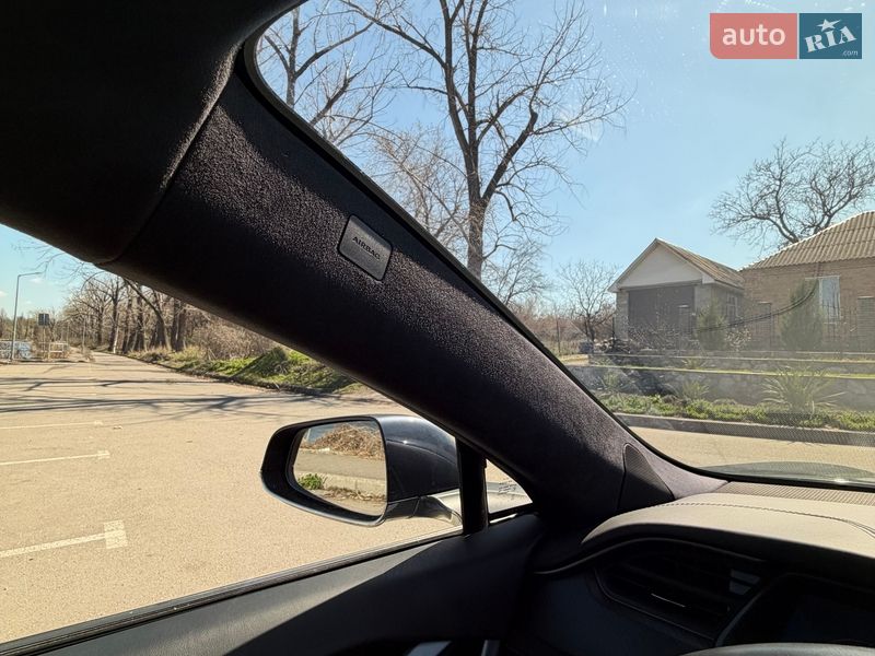 Лифтбек Tesla Model S 2020 в Кропивницком