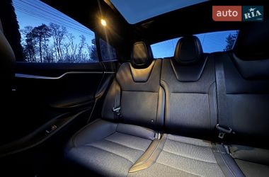 Ліфтбек Tesla Model S 2014 в Києві