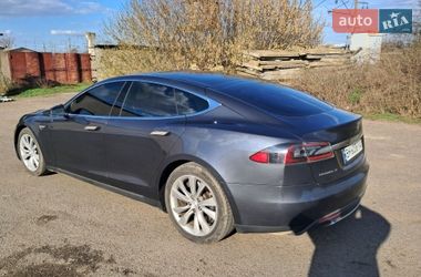 Лифтбек Tesla Model S 2015 в Одессе