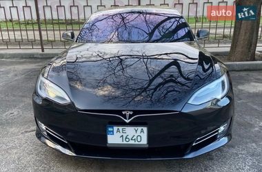 Лифтбек Tesla Model S 2018 в Харькове