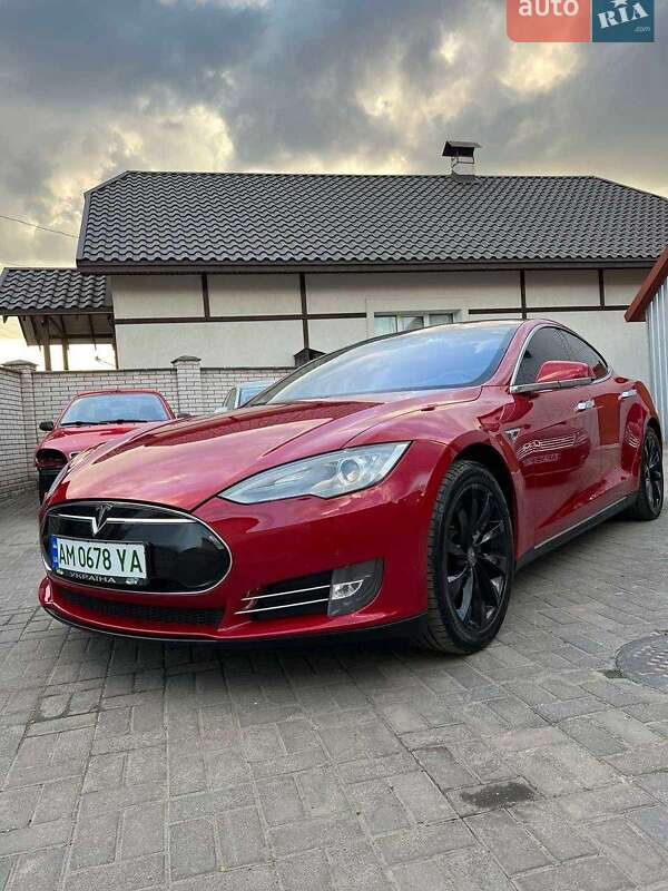 Ліфтбек Tesla Model S 2014 в Житомирі фото 2 Ліфтбек Tesla Model S 2014 в Житомирі