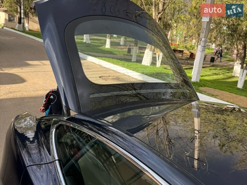 Ліфтбек Tesla Model S 2013 в Одесі