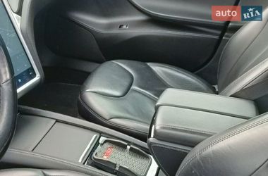 Лифтбек Tesla Model S 2015 в Кропивницком