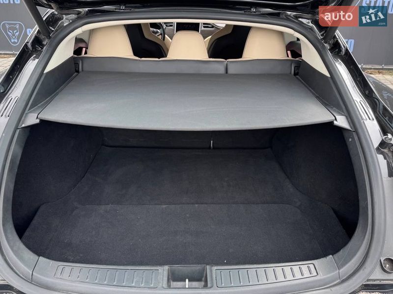 Ліфтбек Tesla Model S 2015 в Вінниці фото 12 Ліфтбек Tesla Model S 2015 в Вінниці