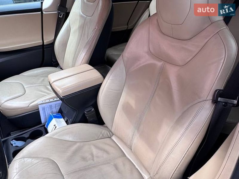 Ліфтбек Tesla Model S 2015 в Вінниці фото 17 Ліфтбек Tesla Model S 2015 в Вінниці