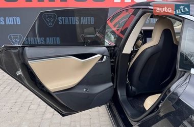 Лифтбек Tesla Model S 2015 в Виннице