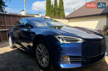 Лифтбек Tesla Model S 2018 в Харькове