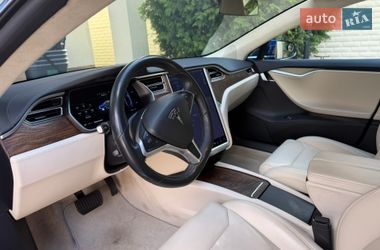Лифтбек Tesla Model S 2018 в Харькове