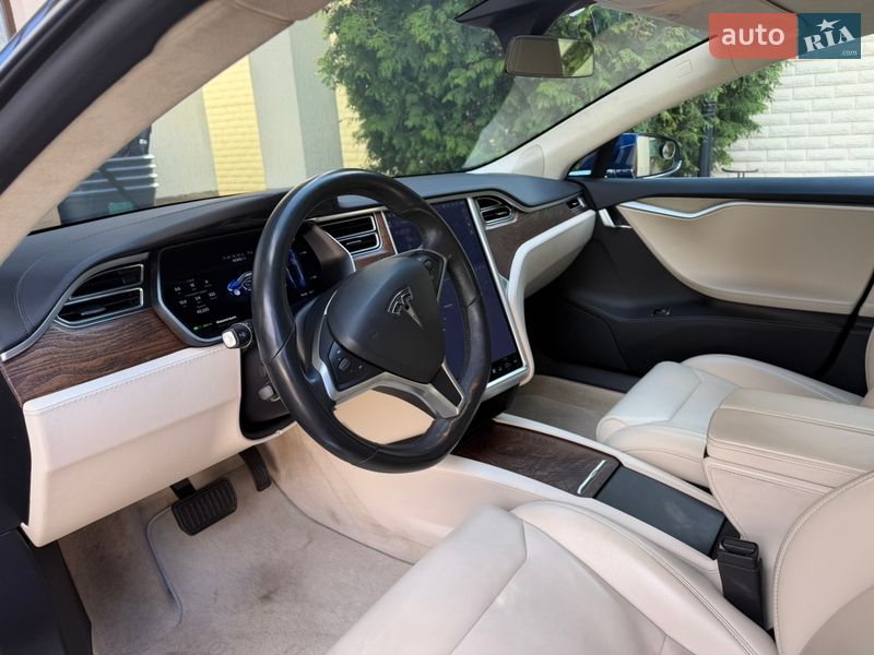 Лифтбек Tesla Model S 2018 в Харькове