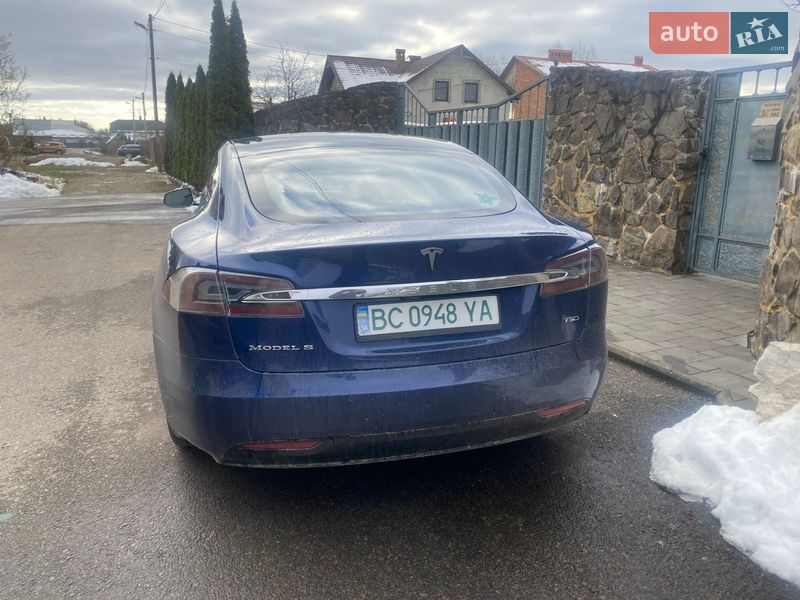 Ліфтбек Tesla Model S 2017 в Самборі