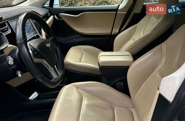 Ліфтбек Tesla Model S 2015 в Кропивницькому